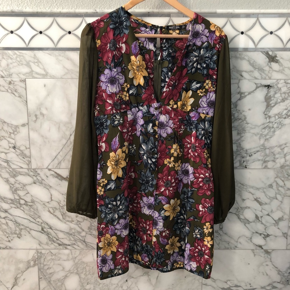 Nasty Gal Olive Floral Long Sleeve 70s Shift Dress